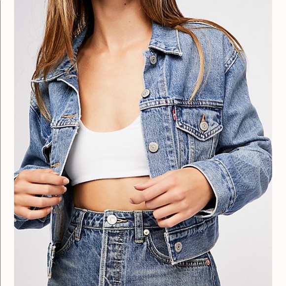 Levi's Jackets & Blazers - Levi’s Cropped Denim Trucker Jacket